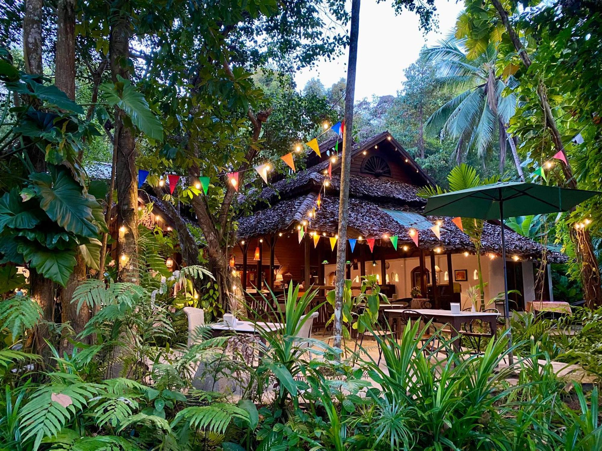 Fern Resort Mae Hong Son Extérieur photo