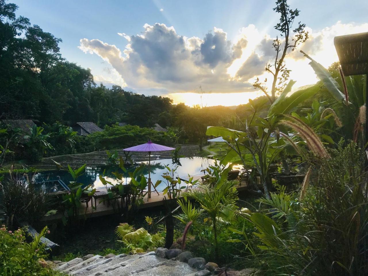 Fern Resort Mae Hong Son Extérieur photo